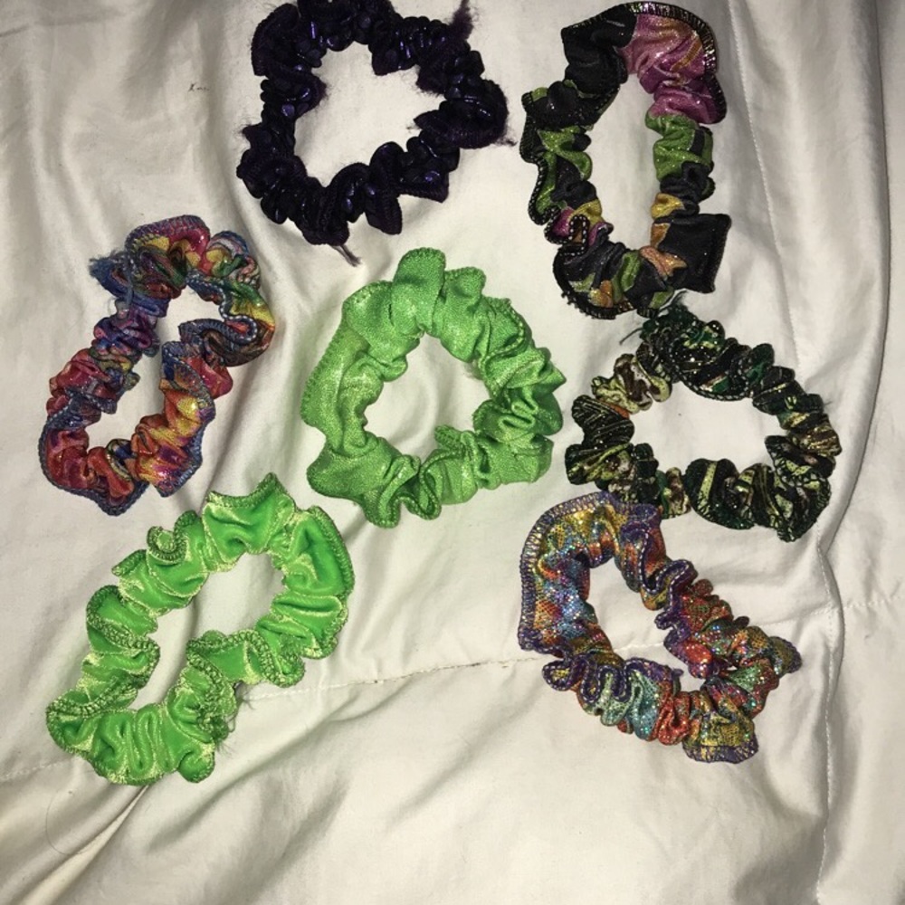 SCRUNCHIE BUNDLE